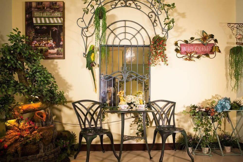 Sunflower B&B II Kota Hualien Bagian luar foto